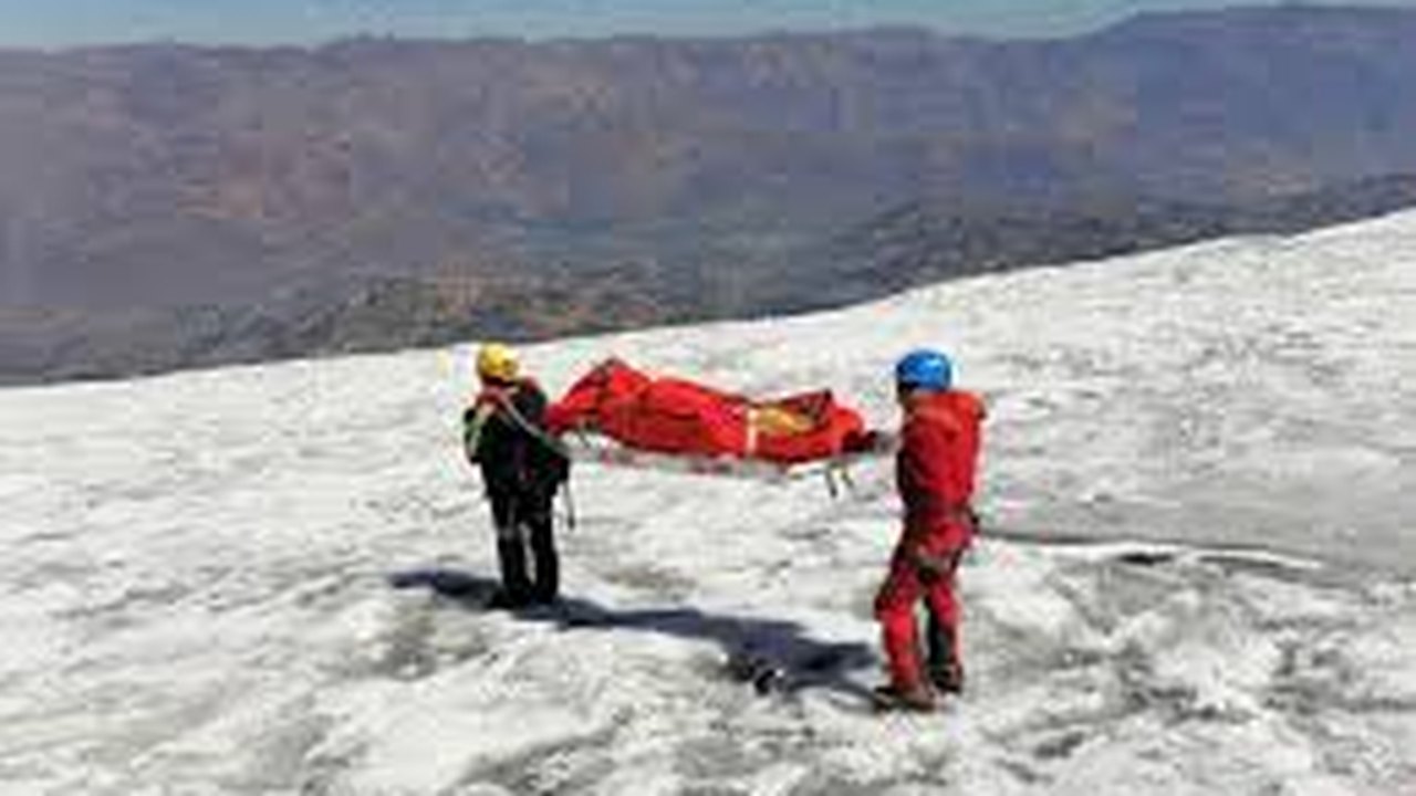 Família relata como recebeu notícia de que corpo de alpinista morto em montanha do Peru foi achado após 22 anos: 'Coração afundou'