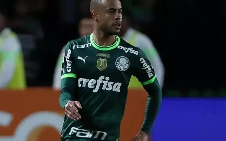 Mayke participa integralmente do treino e deve reforçar Palmeiras no clássico com São Paulo