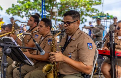 Programa Vem Ver a Banda Tocar da PM leva música ao Marco dos Corais