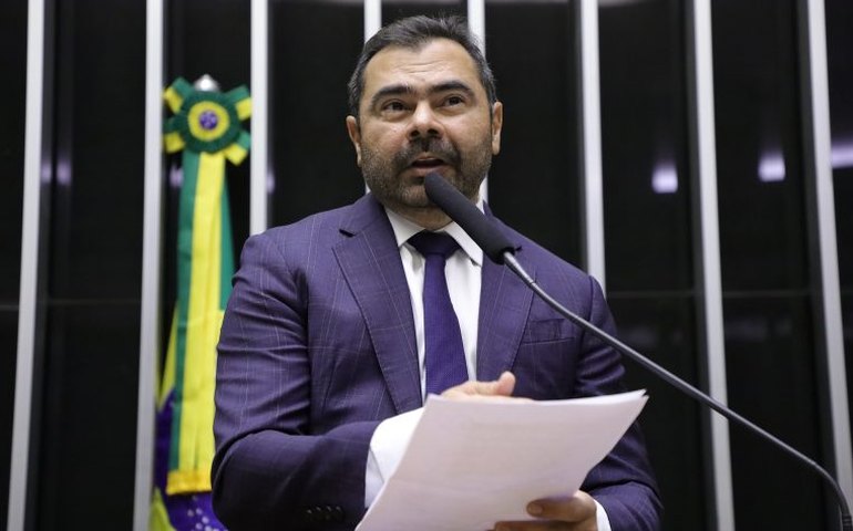 Comissão aprova plano de trabalho sobre reajuste do piso dos professores da educação básica