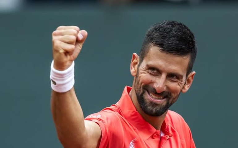 Djokovic se impõe diante de belga e disputará semifinal do Masters de Xangai pela 10ª vez