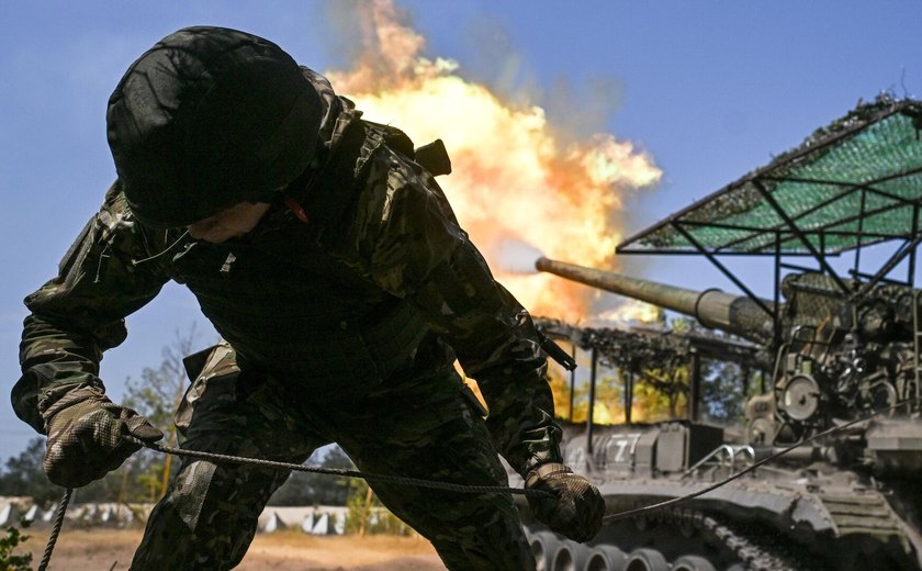 Exército russo atinge entroncamento ferroviário de transferência das forças ucranianas para Donbass, diz MD