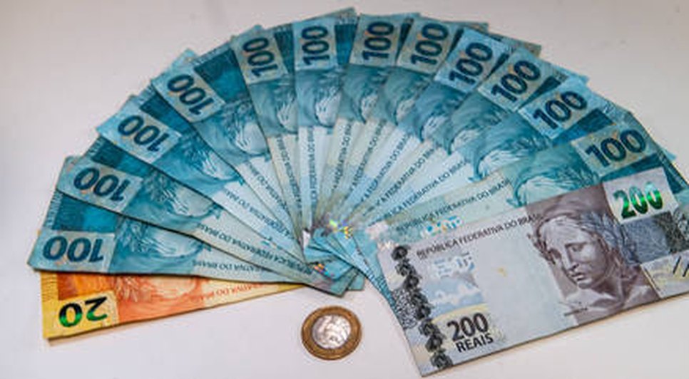 r7-salario-minimo--r-142100--economia-27112023175313561 / Foto: Foto: EDU GARCIA/R7