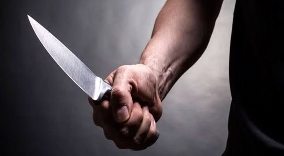 Homem arremessou faca durante discussão com irmã e a atingiu na testa