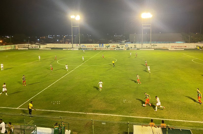 Coruripe vence Dínamo por 1 a 0 e garante classificação na Copa Alagoas