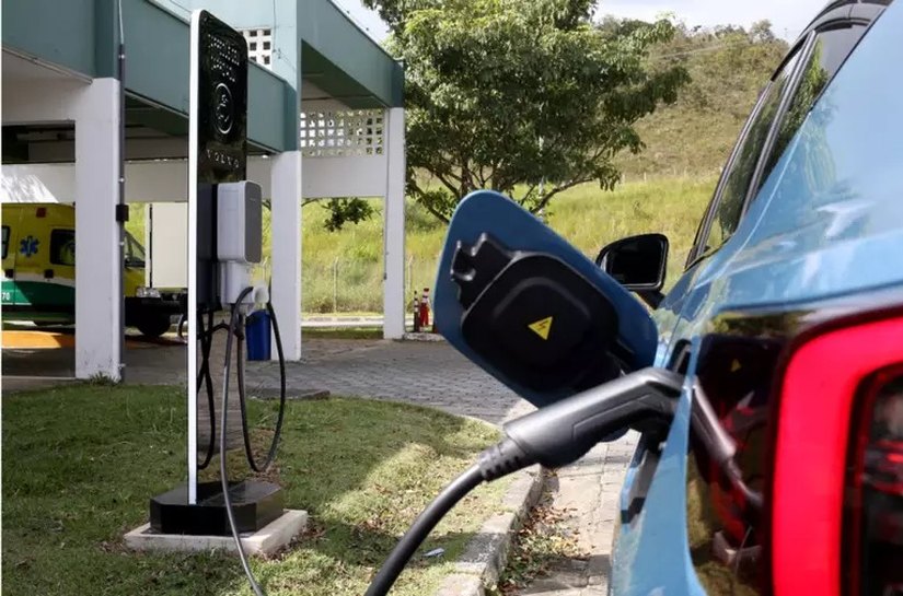 ALE aprova projeto que isenta de IPVA carros elétricos e híbridos