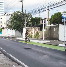 Gruta e Serraria ganham faixa compartilhada para ciclistas e cadeirantes