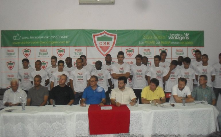 CSE apresenta novo elenco para a disputa do Campeonato 2014