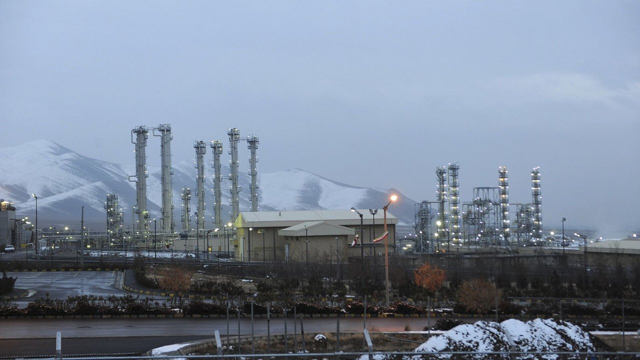 Irã condena ataque dos EUA contra canteiro de obras de usina nuclear