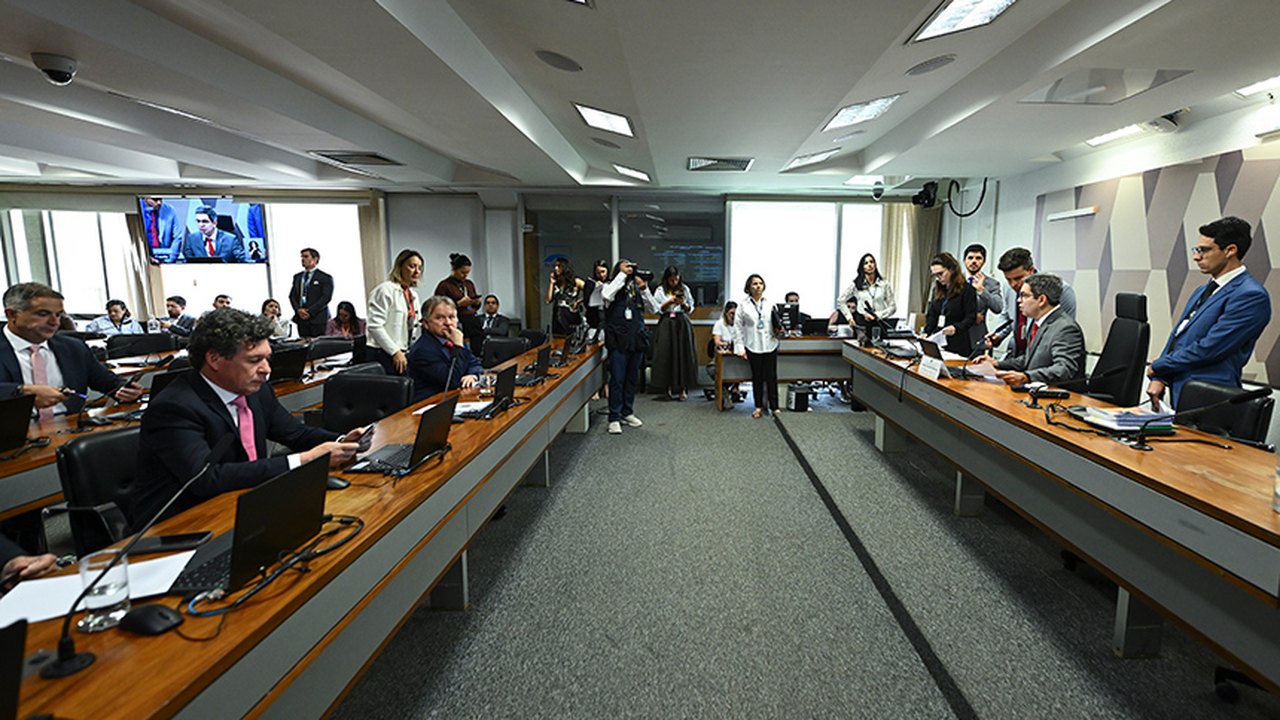 Comissões discutem a taxa das blusinhas e outras MPs na próxima semana