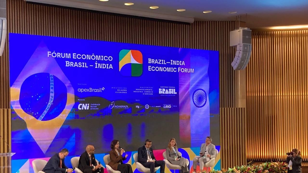 Encontro com empresários indianos e brasileiros encerra ciclo de eventos da 17ª cúpula do BRICS