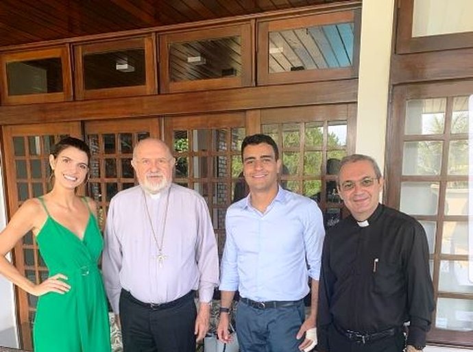 Deputado federal JHC reafirma compromisso com projetos sociais