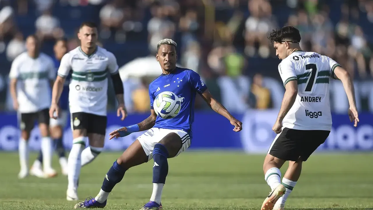 Empate entre Cruzeiro e Vasco eleva chances de queda dos dois clubes; veja números