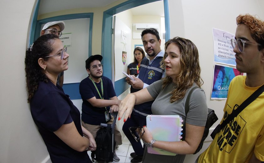 MPAL e MPF visitam ambulatório e clínica de atendimento trans para conhecer estrutura de acolhimento