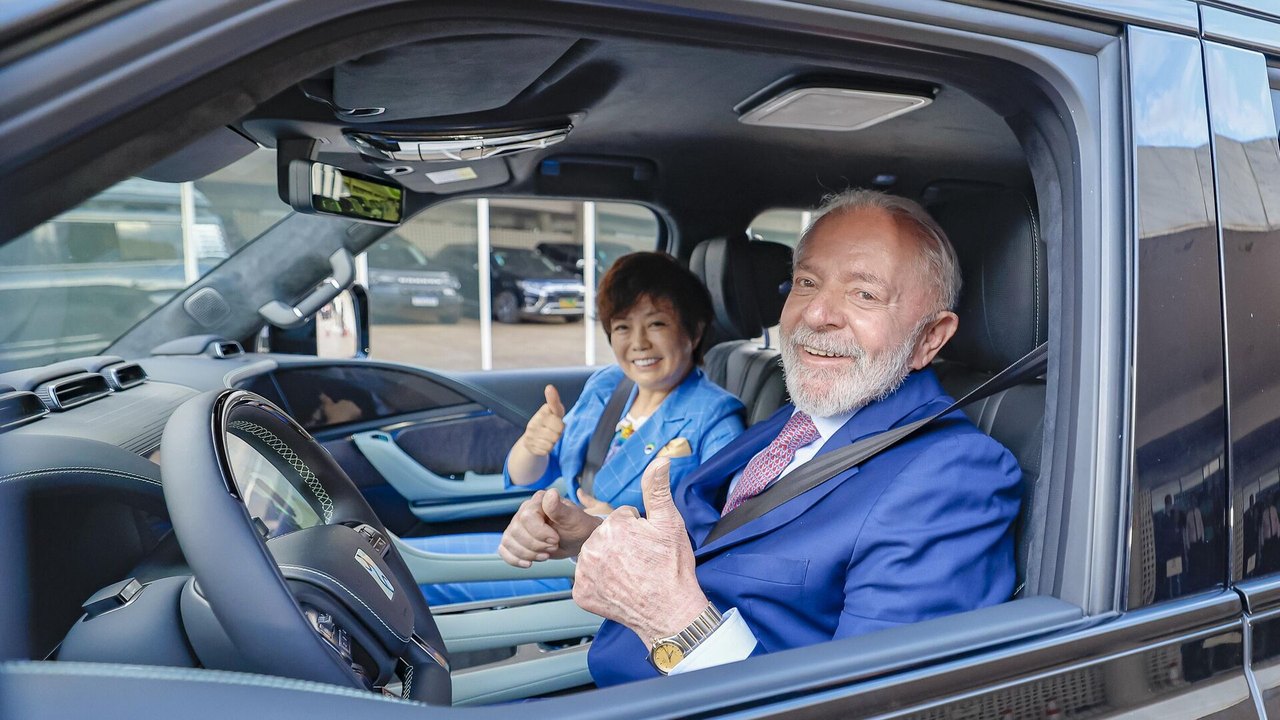 Governo brasileiro negocia na China novos investimentos em carros elétricos e baterias