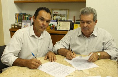 Município de Anadia recebe novo trator agrícola para a agricultura local 