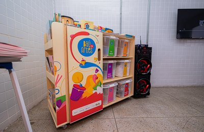 Projeto Baú das Artes chega a Alagoas e beneficiará mais de 1600 estudantes de cinco escolas municipais de Maceió e Coqueiro Seco