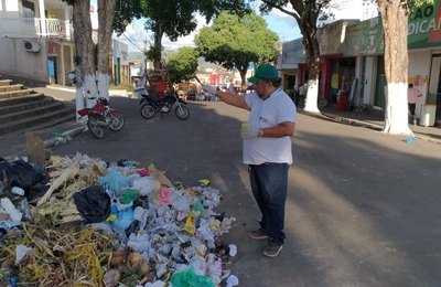 Prefeitura de União realiza ação de combate às moscas