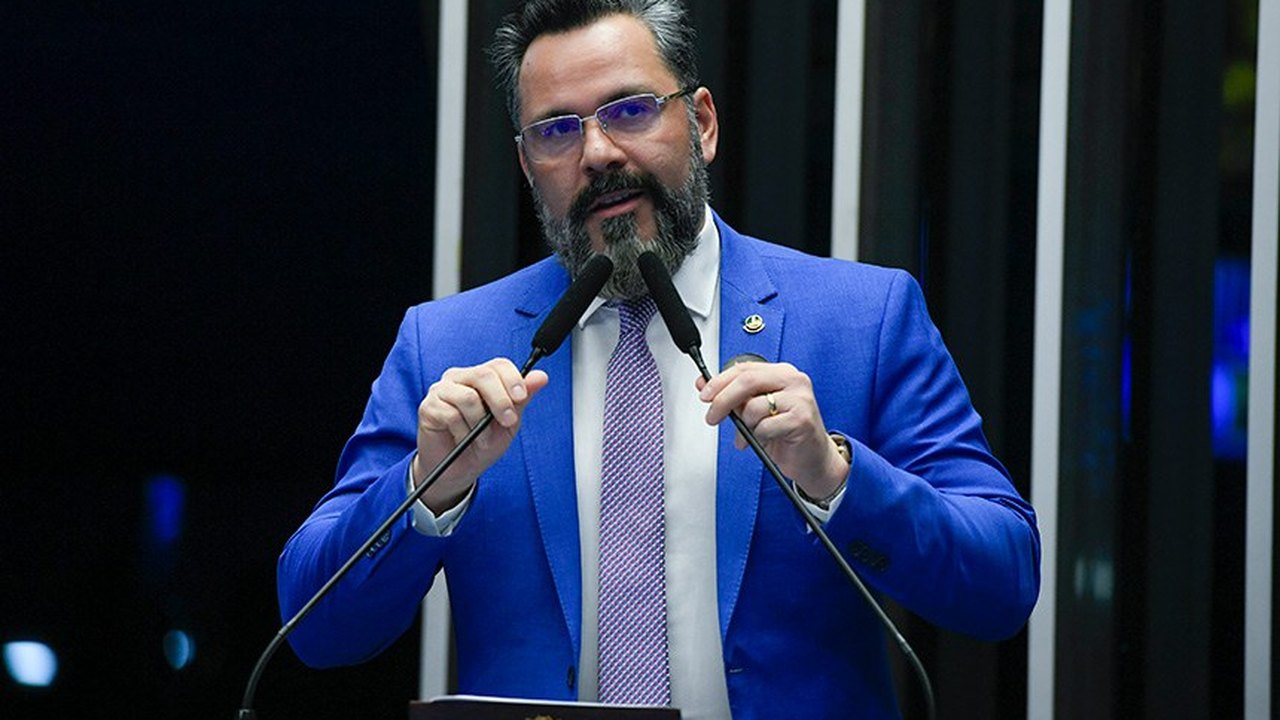 Alan Rick se manifesta contra perda de recursos do Sesc e do Senac