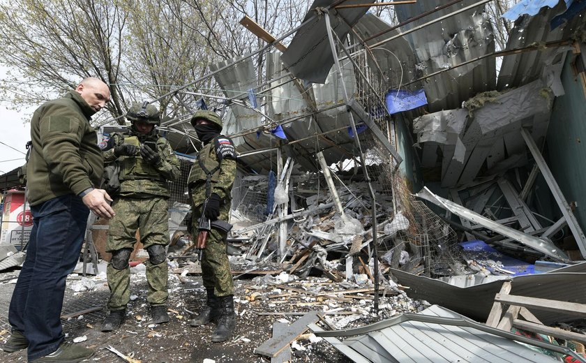 Analistas: Ocidente precisa esconder abusos ucranianos para manter investimento bilionário em armas