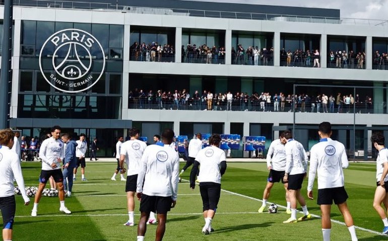 Tensão entre jogadores do PSG marca treino aberto antes da final contra o Arsenal