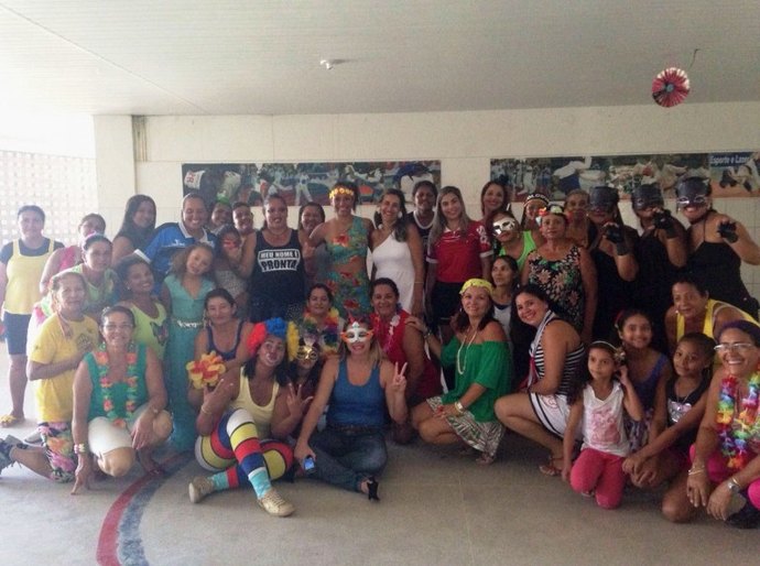 Vila Olímpica realiza aulão de ginástica em ritmo de Carnaval