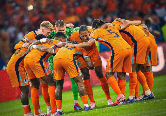 Em 6 minutos, Holanda vira contra a Turquia e conquista última vaga das semis da Eurocopa