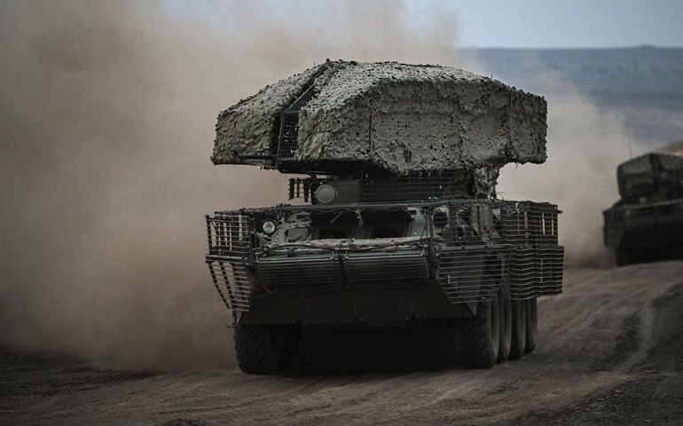 Exército russo atinge locais de testes de robôs terrestres ucranianos, diz Ministério da Defesa