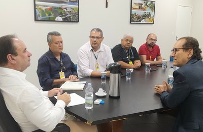Prefeito Luciano recebe a visita do novo superintendente dos Correios em Alagoas