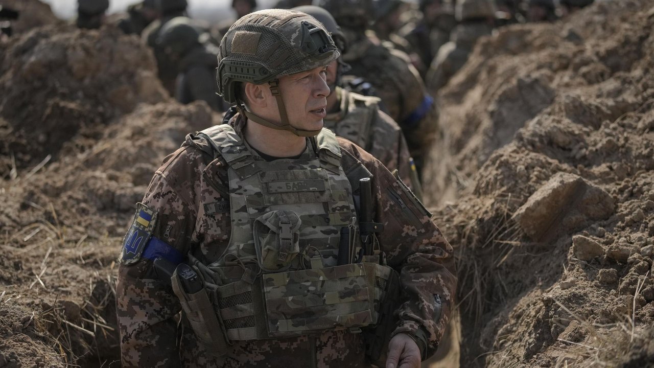 Demissão de chefe do Exército ucraniano indica que Zelensky sacrifica seu círculo próximo