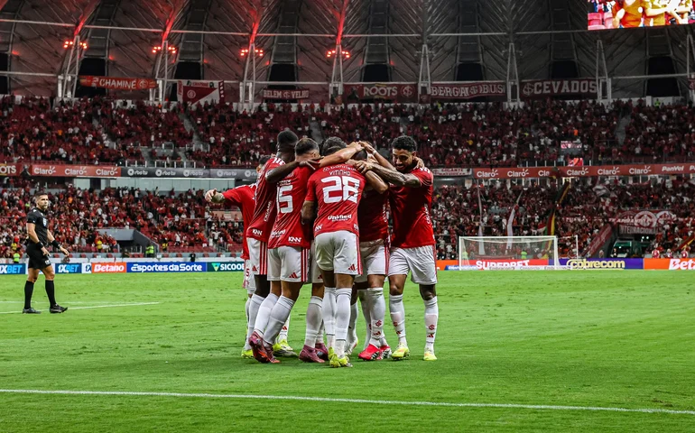 Inter vence Chapecoense, conquista segunda vitória seguida e deixa o Z-4