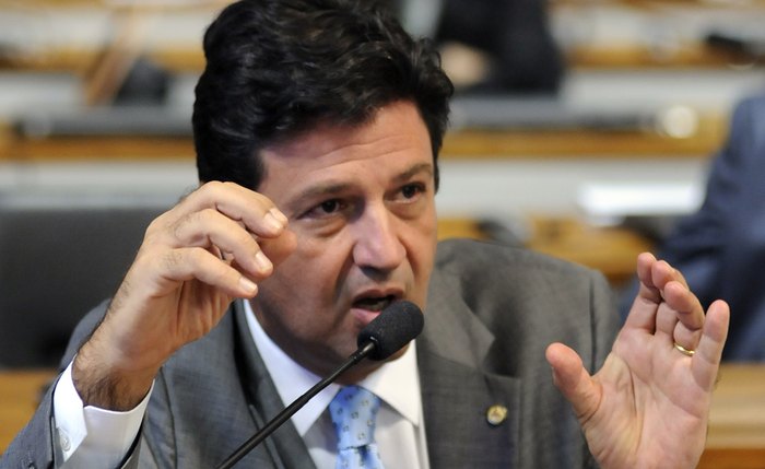 Ministério da Saúde confirmou o primeiro caso suspeito de coronavírus no país