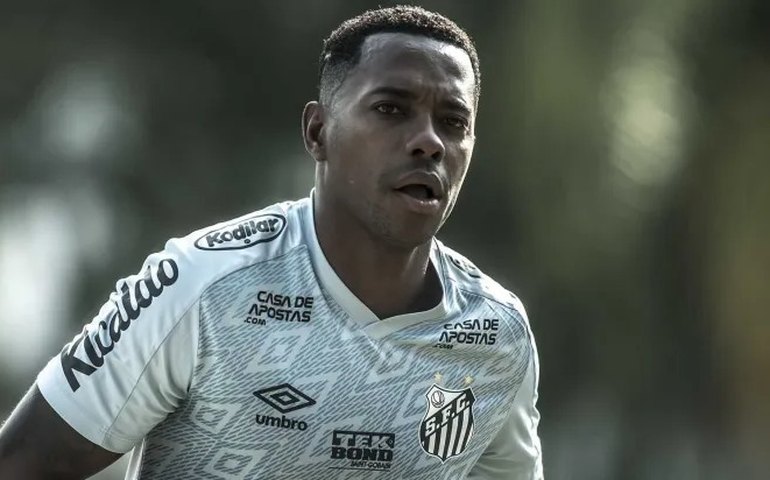 Santos vai remover todas as fotos de Robinho dos camarotes na Vila Belmiro