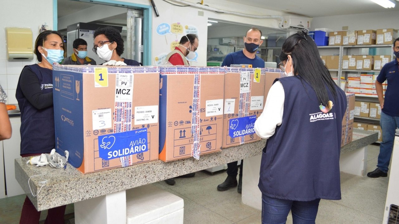 Alagoas recebe mais 39.780 doses da vacina Pfizer para imunização contra Covid-19