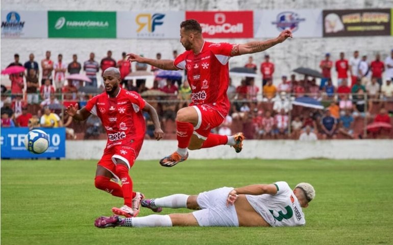 Penedense vence Murici com gol de Afonso no Estádio Alfredo Leahy