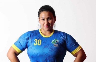 Agente da Polícia Civil é convocada para a Seleção Brasileira de Handebol Master na Copa América
