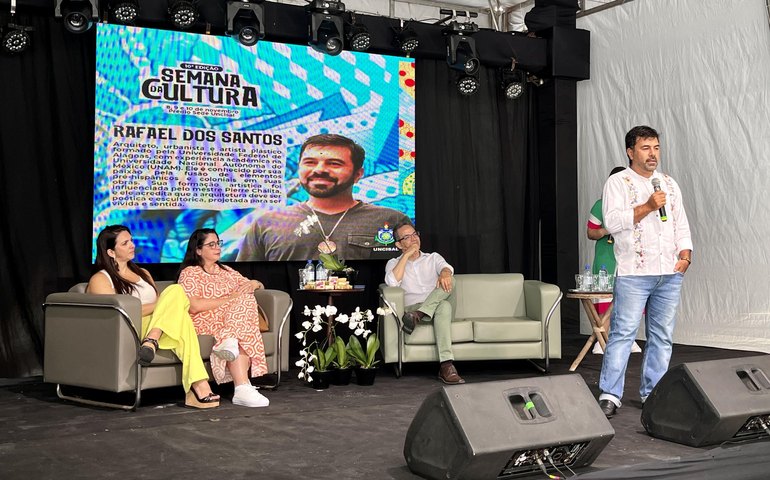 10ª edição da Semana da Cultura da Uncisal é aberta com inauguração da tela para arte livre