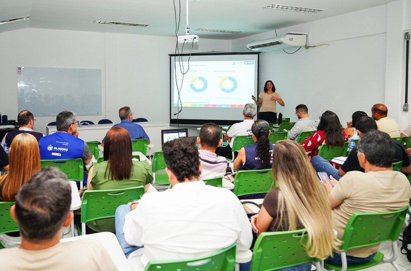 Sesau promove oficina sobre novas tecnologias de controle das arboviroses