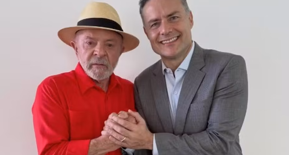 Renan Filho grava guia eleitoral com Lula em Brasília e diz estar mais preparado para governar Alagoas