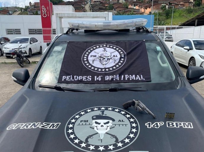 PM-AL apreende revólver e prende foragidos por crimes sexuais no interior