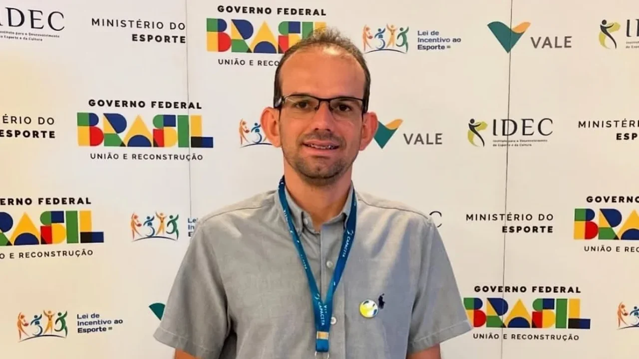 Professor de Palmeira dos Índios é aprovado em curso nacional de elite do voleibol