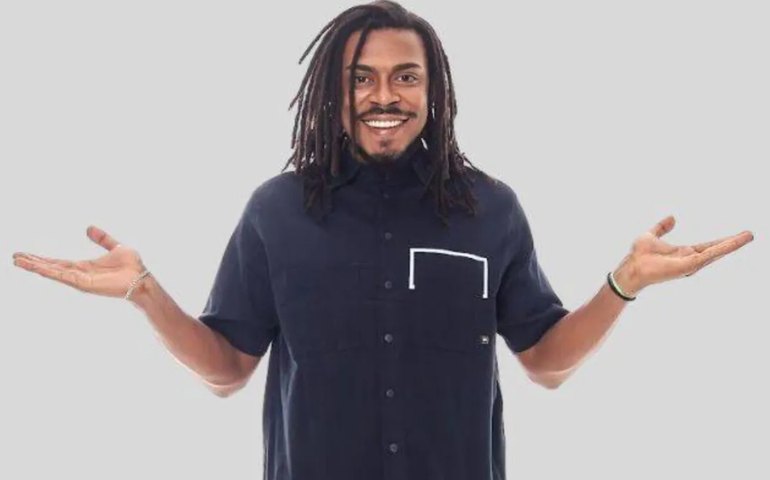 Direto da terra do axé, comediante Jhordan Matheus traz seu novo show para Maceió