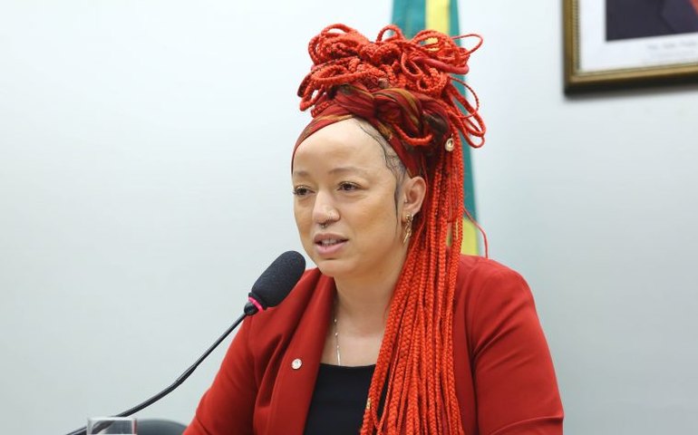 Creche pública é fundamental para diminuir desigualdade social, afirmam especialistas