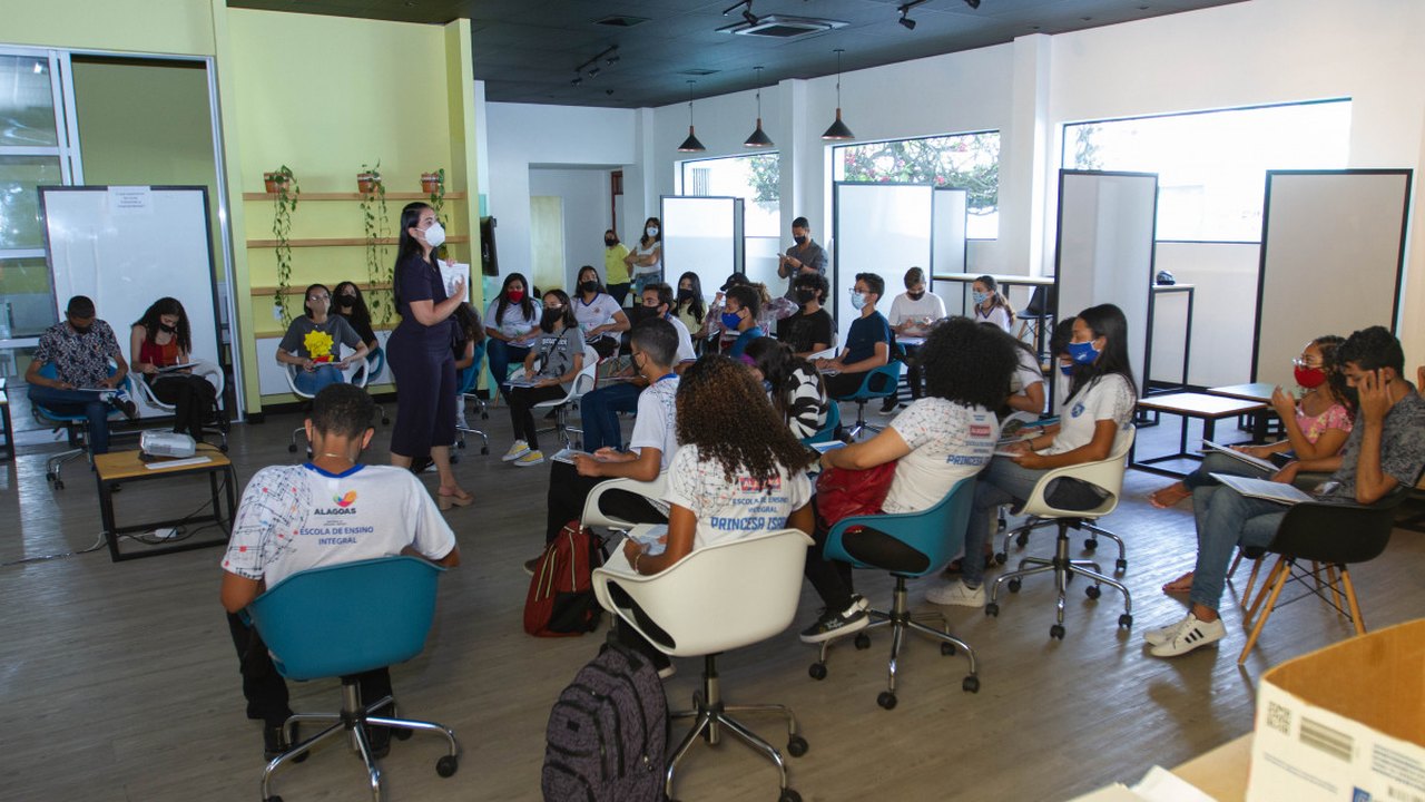 Alunos da rede estadual de ensino participam de Oficina de Formação em Empreendedorismo