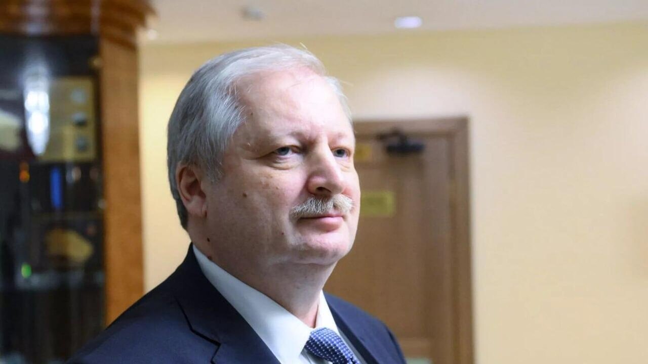Darchiev entrega credenciais a Trump e fala em 'janela de oportunidade'