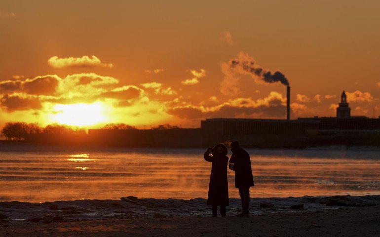 Após recordes de temperatura, gelo no Ártico deve reduzir nos próximos 5 anos, revela agência da ONU