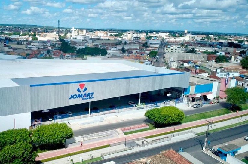 Jomart Atacarejo abre em horário especial para compras de Páscoa neste sábado e domingo