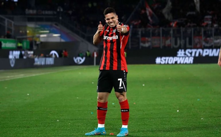 Atlético-MG confirma contratação do atacante Paulinho, ex-Vasco