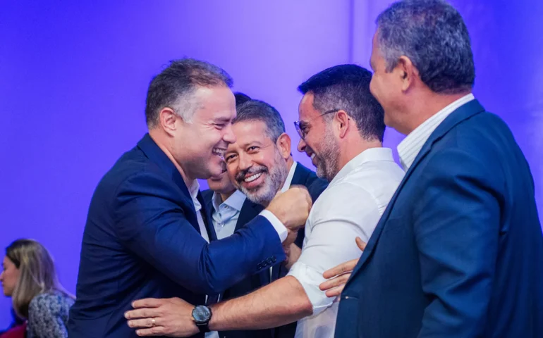 O recado ‘republicano’ de Arthur Lira para classe política no lançamento do PAC em Maceió