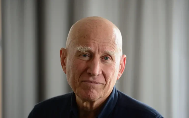 'A fotografia é o espelho da sociedade', afirma Sebastião Salgado após prêmio em Londres